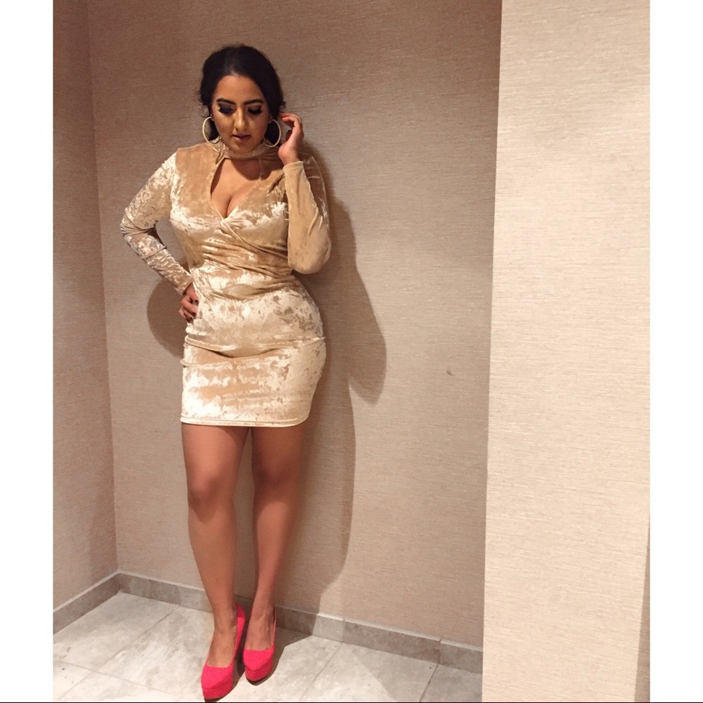 Pink velvet bodycon mini dress *worn once